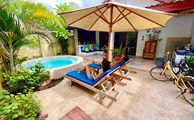 Cinta Cottages